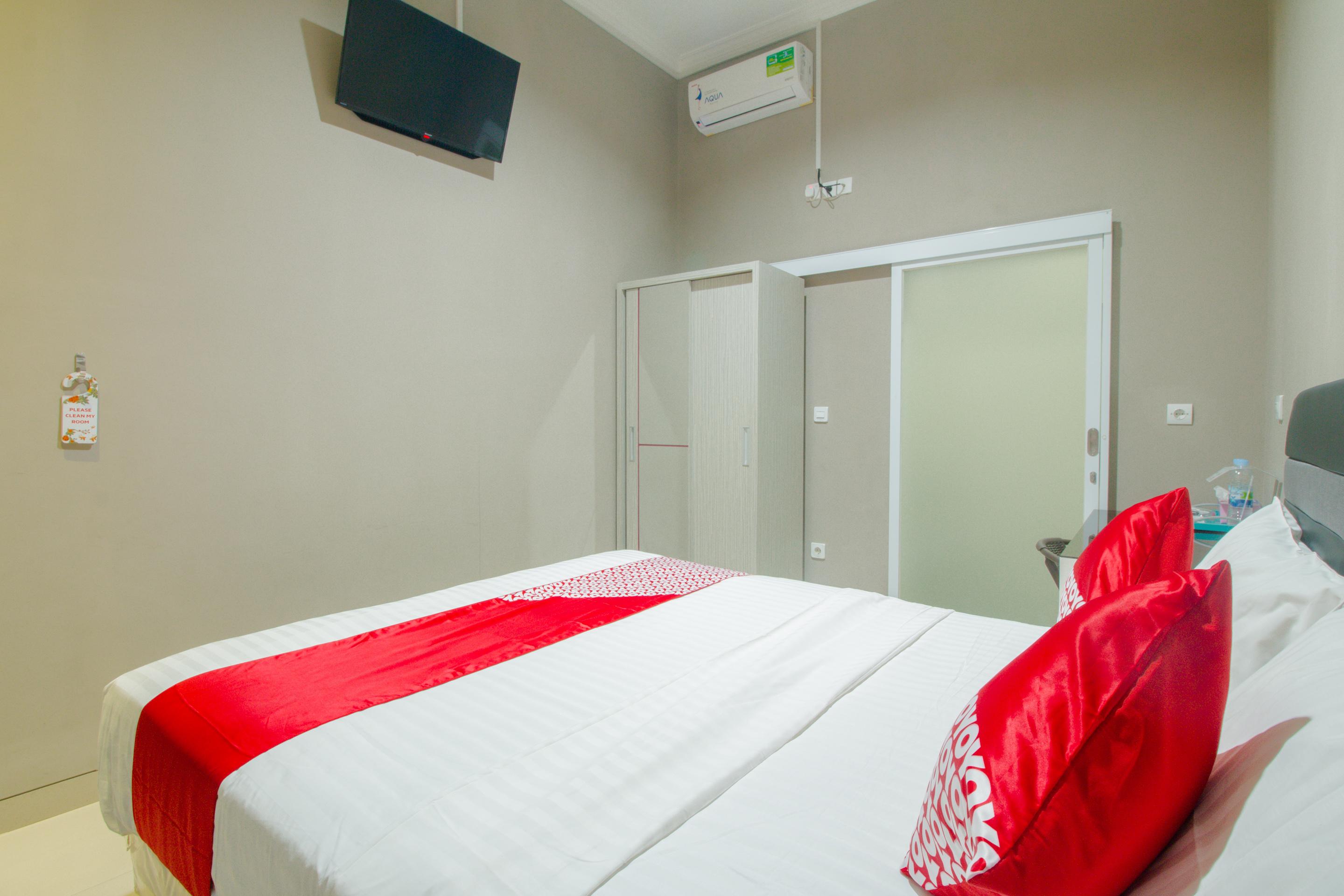 Hotel Oyo 871 Aira Costel à Cianjur Extérieur photo