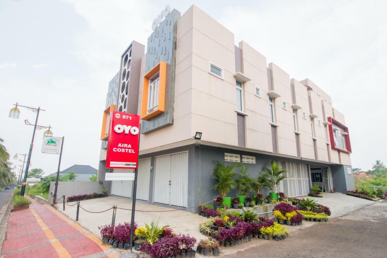 Hotel Oyo 871 Aira Costel à Cianjur Extérieur photo